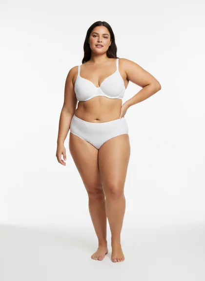 Curvy build.
