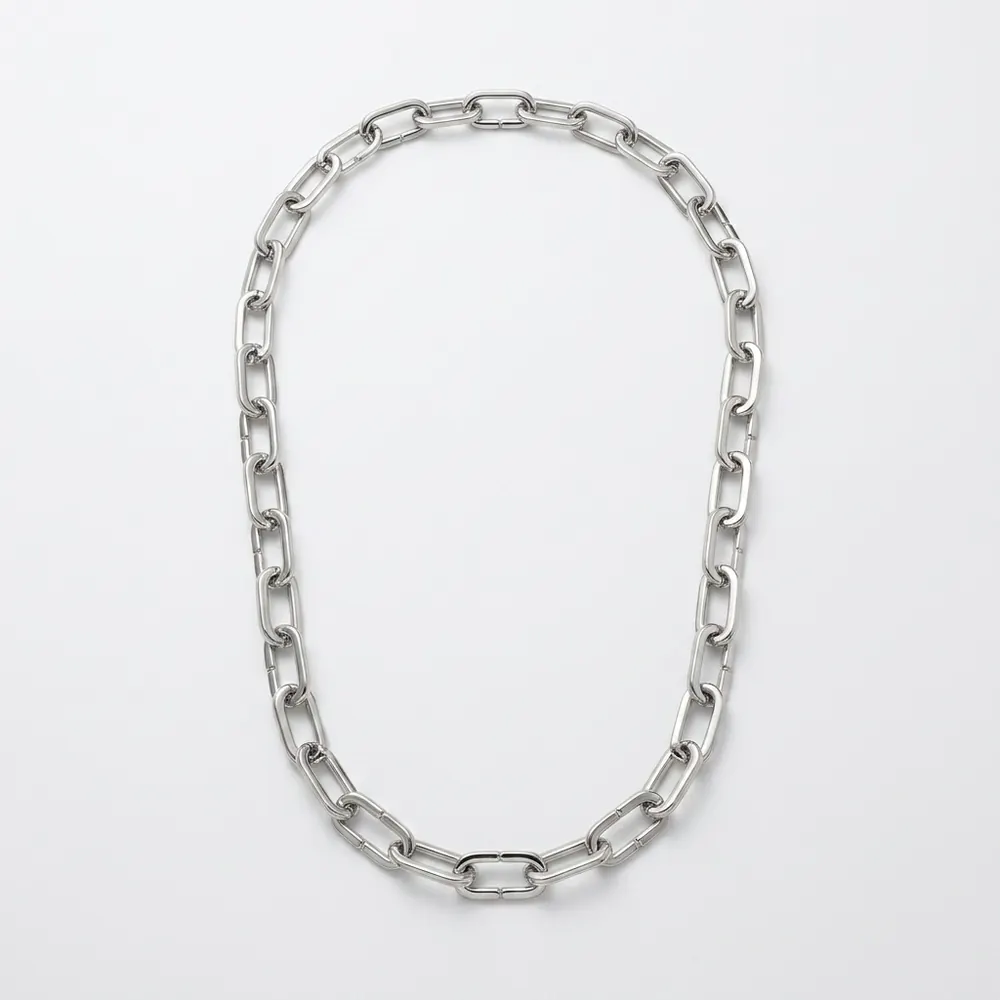 Chunky silver chain-link necklace — original product photo before AI try-on